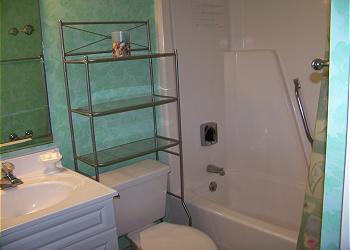 Surfmaster709-Bathroom