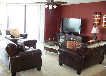 Surfmaster 307 - Living Area