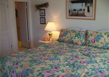 SM409-Bedroom1