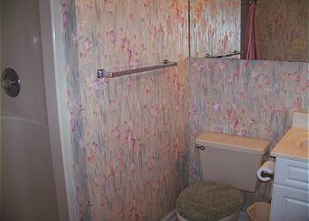BH105-Bathroom1