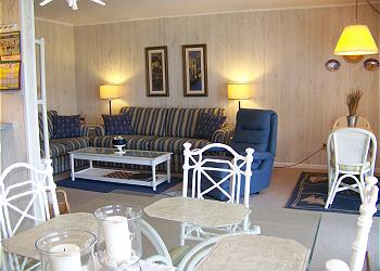 FVE20-Living Area