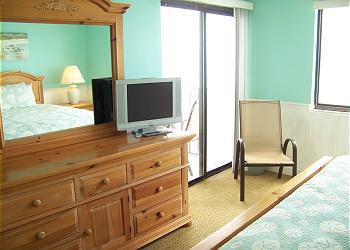 HE601-Bedroom1