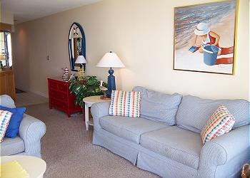 Surfmaster 709 - Living Area
