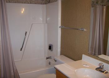 Surfmaster-812-Bathroom2