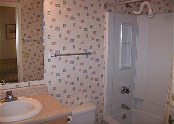 SeaMystique206-Bathroom1