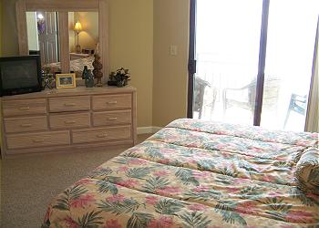 Surfmaster111-Bedroom
