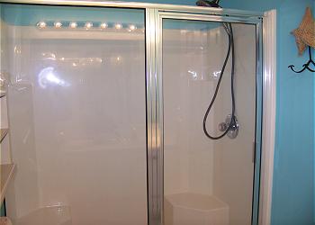 Flip Flop Inn - Bathroom 2