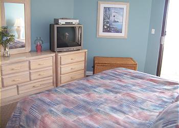 Surfmaster 412 - Bedroom1