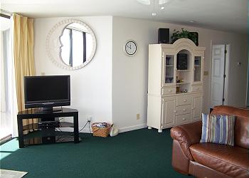 Surfmaster 908 - Living Area