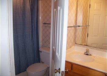 Surfmaster1008-Bathroom 1