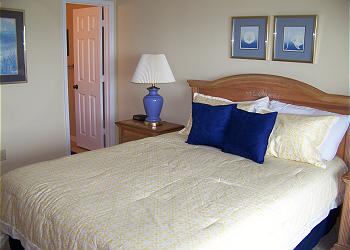 Seasider302-Bedroom1