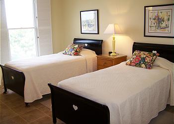 Flying-Bedroom3