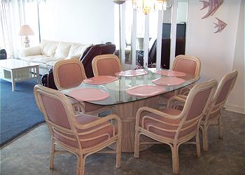 Surfmaster-805-Dining
