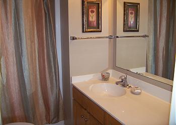 Surfmaster511-Bathroom1