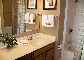 Surfmaster304-Bathroom 1