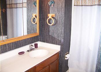 Surfmaster705-Bathroom