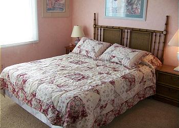 BH216-Bedroom1