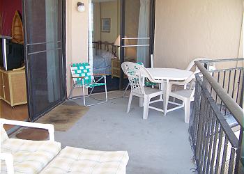 Surfmaster402-Balcony