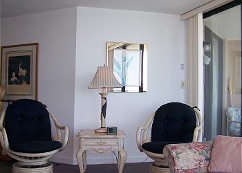 Surfmaster807-Living Area