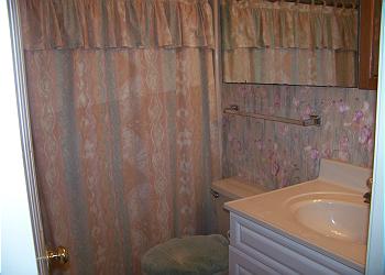 BH105-Bathroom2
