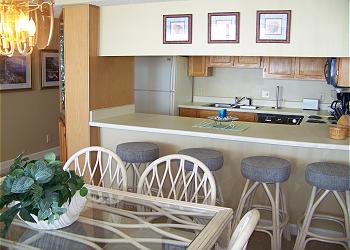 Surfmaster111-Dining Area