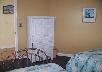 MPK-Bedroom2