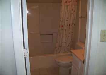 A1003-Bathroom1