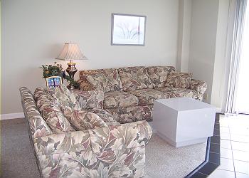 Surfmaster1008-Living Area
