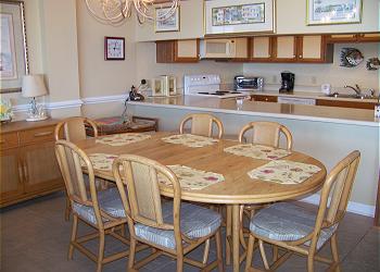 Surfmaster101-Dining Area