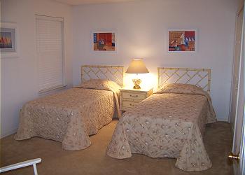 Surfmaster304-Bedroom 2