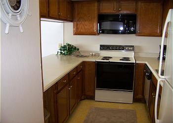 Surfmaster304-Kitchen