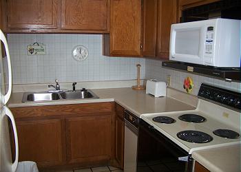 Surfmaster106-Kitchen