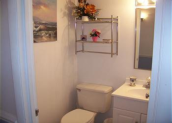 R1212-Bathroom1