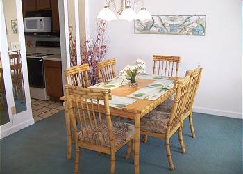Surfmaster106-Dining Area