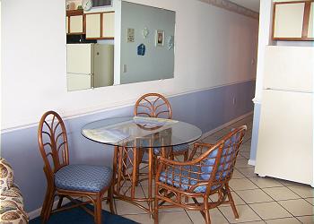 R1212-DiningArea