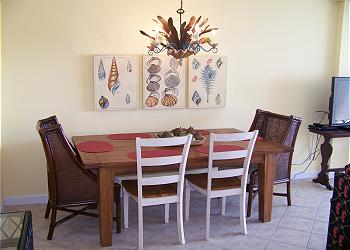 Surfmaster806-Dining Area