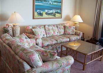 Surfmaster 408 - Living Area