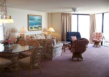 Surfmaster 408 - Living Area