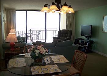M1106- Dining/Kitchen