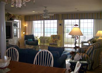 Flip Flop Inn - Dining Area