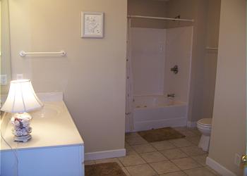 Tom\'s Dream - Bathroom 2