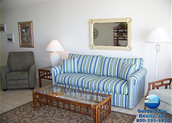 Surfmaster 109 - Living Area