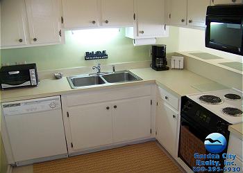 Floral Villa B5 - Kitchen