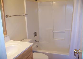 Afterdeck 203 - Bathroom 1