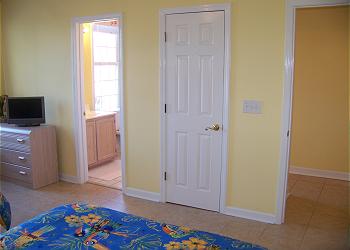 Flip Flop Inn - Bedroom 1