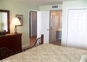 Surfmaster 207 - Bedroom 1