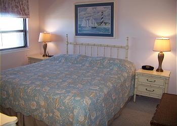 M1106-Bedroom