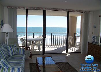 Surfmaster 109 - Living Area