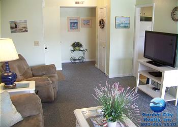 Floral Villa B5 - Living Area