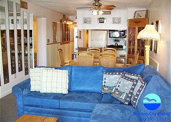 Sea Master 211 - Living Area